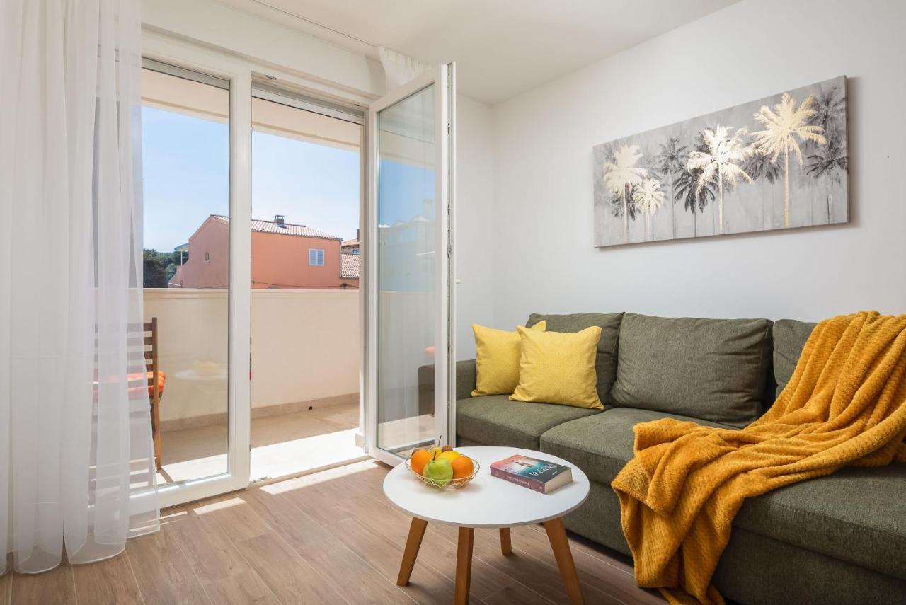 New & Modern Apartment Aa Split Exterior photo