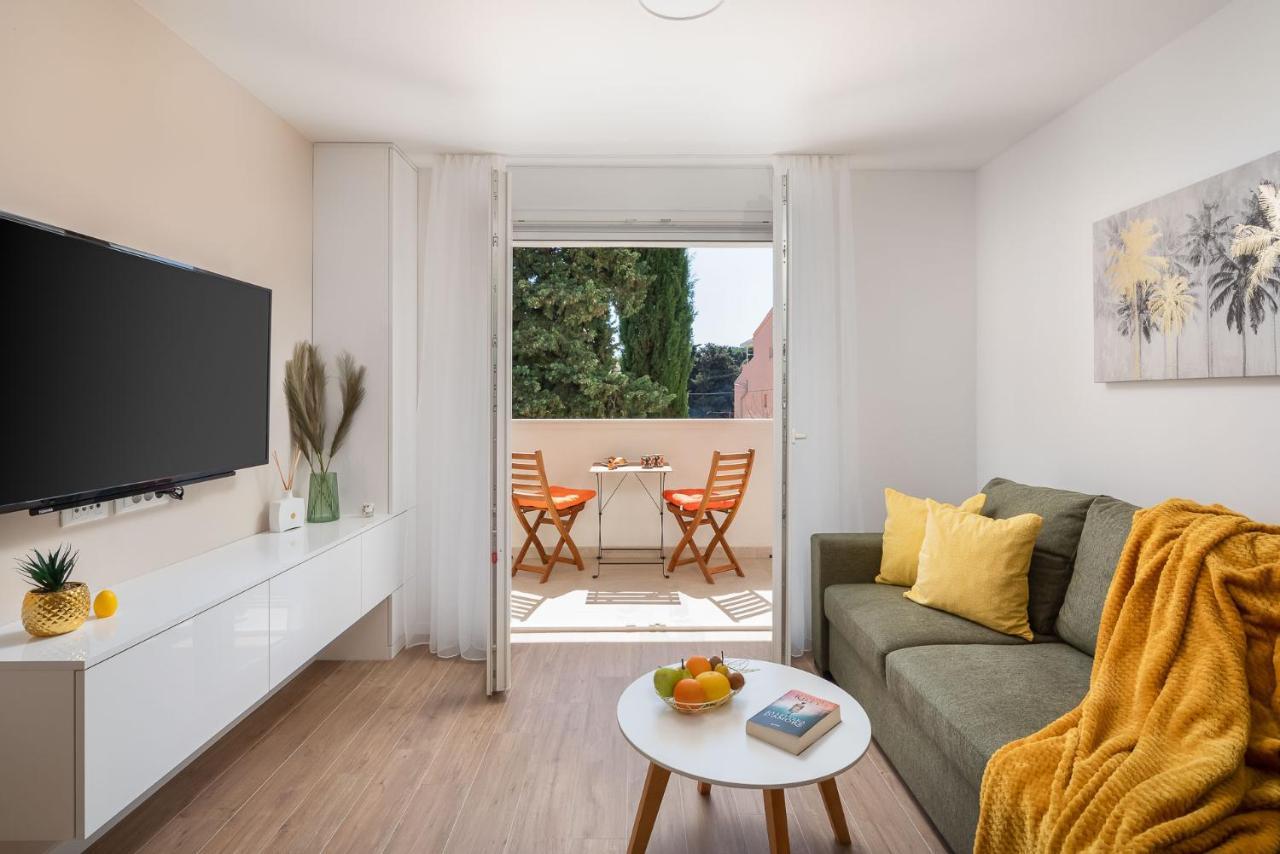 New & Modern Apartment Aa Split Exterior photo